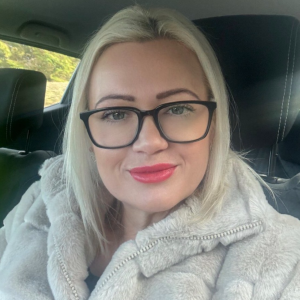 Lyndsey image